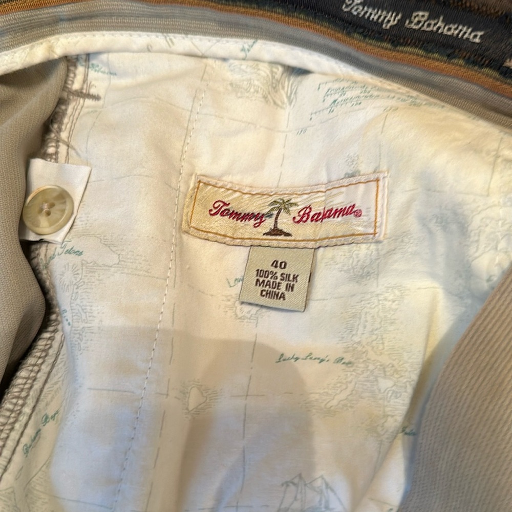 Relaxed fit Tommy Bahama pleated slacks